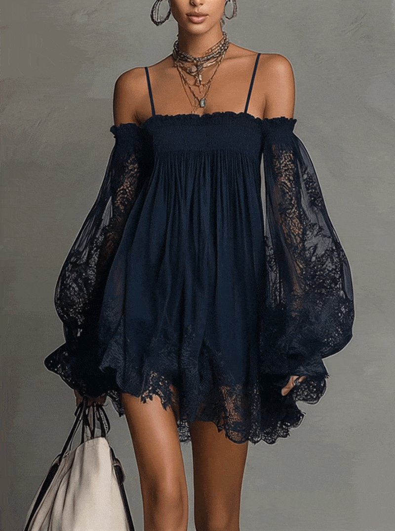 Noémie | Abito corto in chiffon blu navy con spalle scoperte e finiture in pizzo